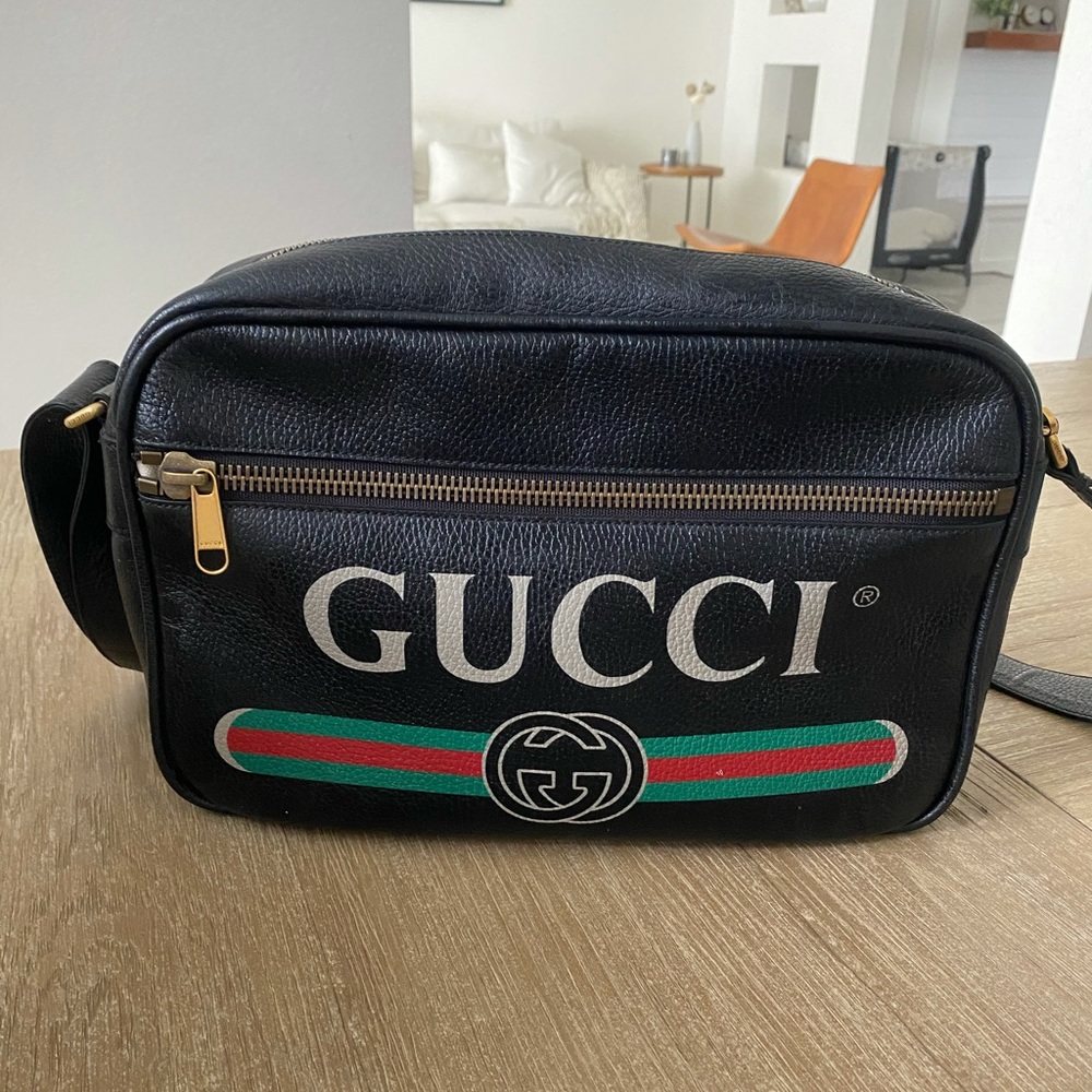 Black Gucci Leather Men’s Bag